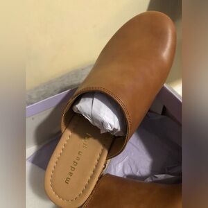 Brown Leather Slip-On Shoes Madden girl brand new never worn still in box